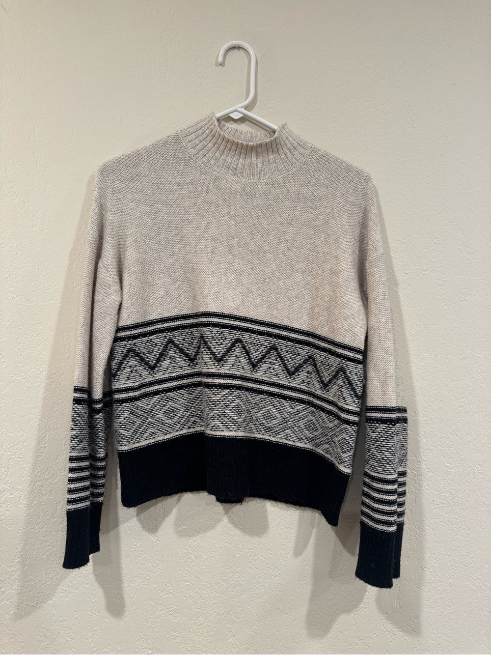 Banana Republic Cream and Black Patterned Mock Neck Women’s Sweater